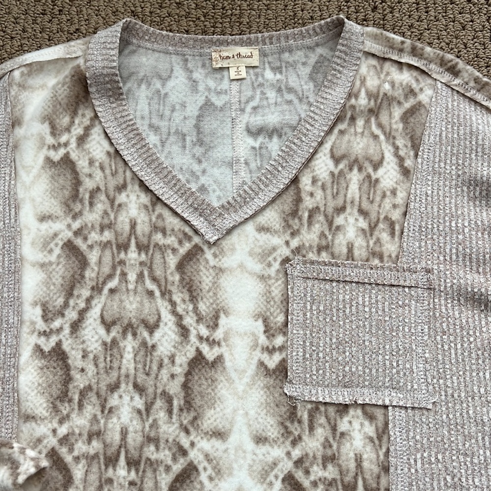 Fleece Snakeskin 🐍 Top - Picture 2 of 6